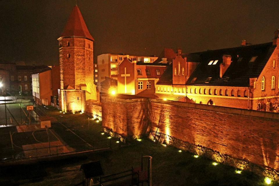 Apartamento Karczma Rycerska Lębork Exterior foto